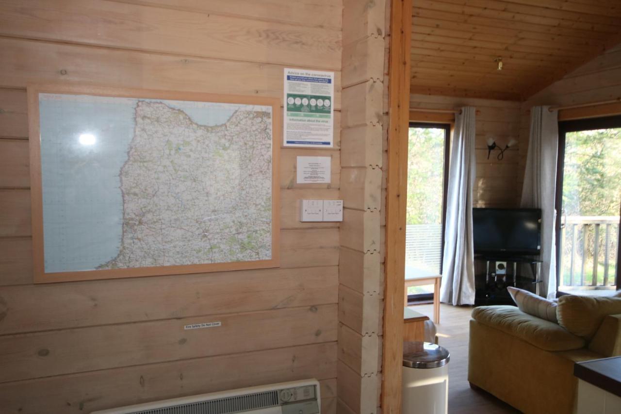 Hartland Hideaway Lodge Woolfardisworthy  ภายนอก รูปภาพ